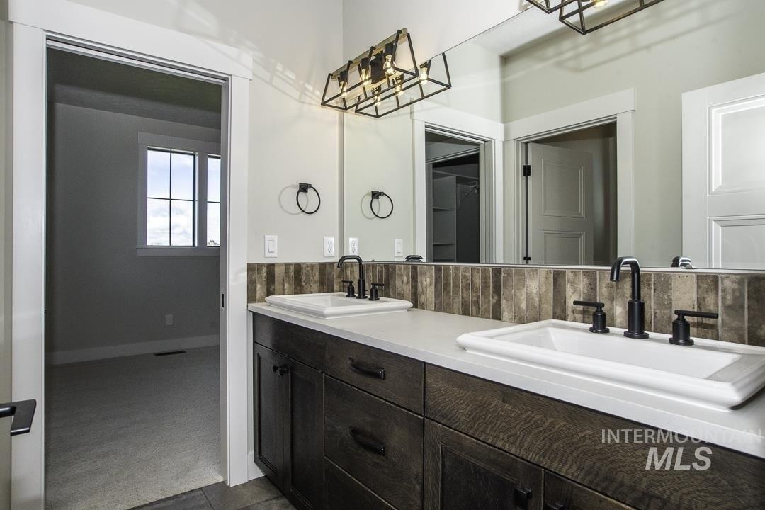 Latigo Ln, Caldwell, ID 83607