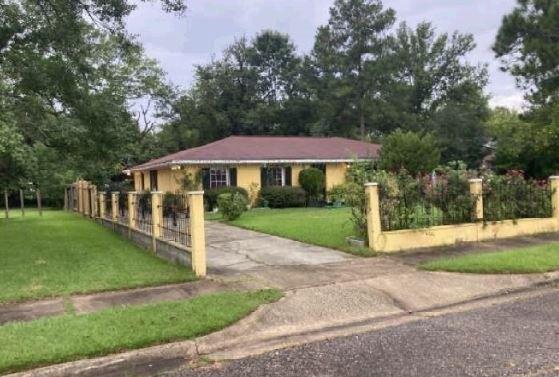 Windwood Dr, Montgomery, AL 36116