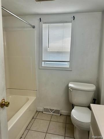 Packard Ave, Warren, MI 48091