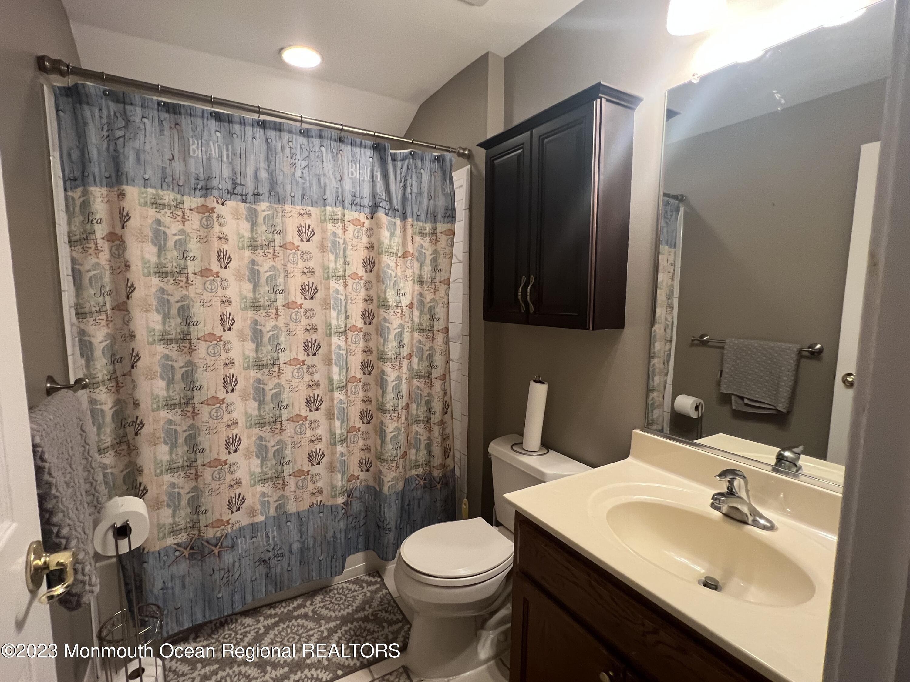 Little Leaf Ln, Howell, NJ 07731
