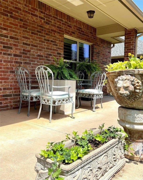 Hawthorn Dr, Oklahoma City, OK 73120
