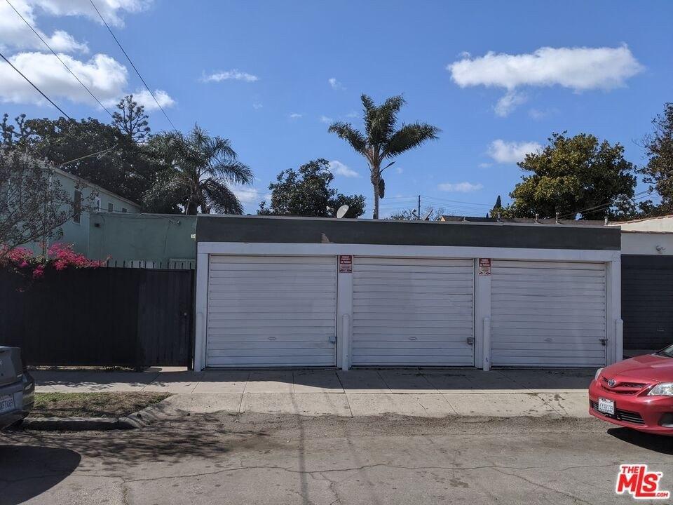 Magnolia Ave, Long Beach, CA 90806