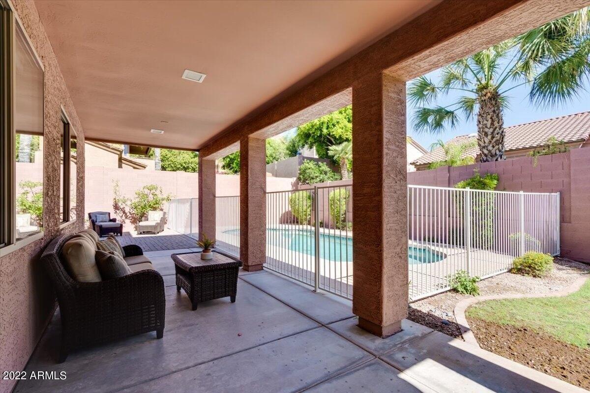 E Claire Dr, Phoenix, AZ 85022