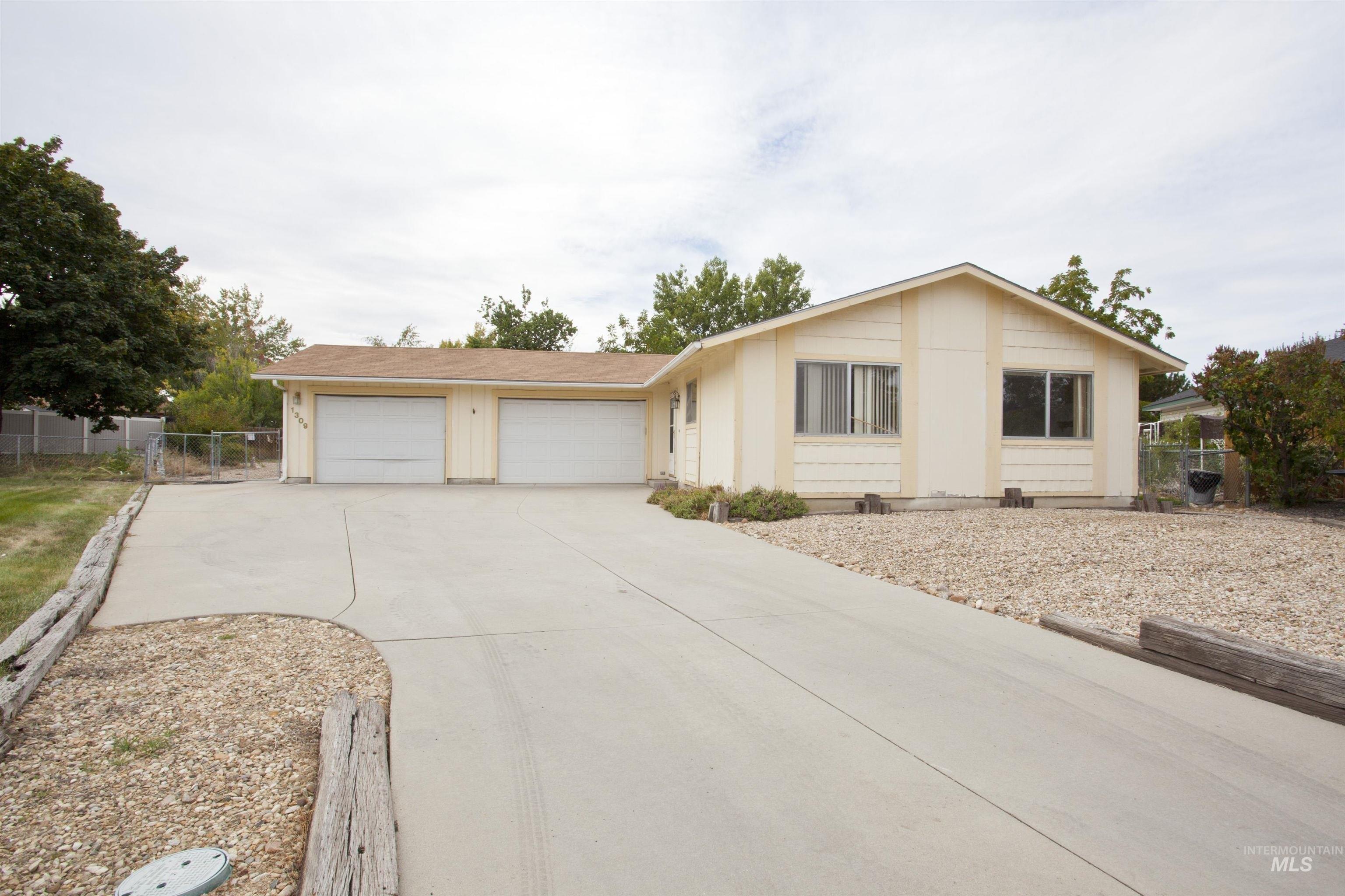 W Maple Ave, Meridian, ID 83642
