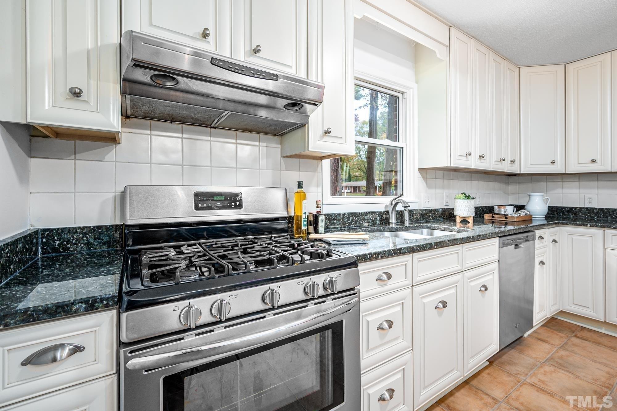 Hillgrand Dr, Durham, NC 27705