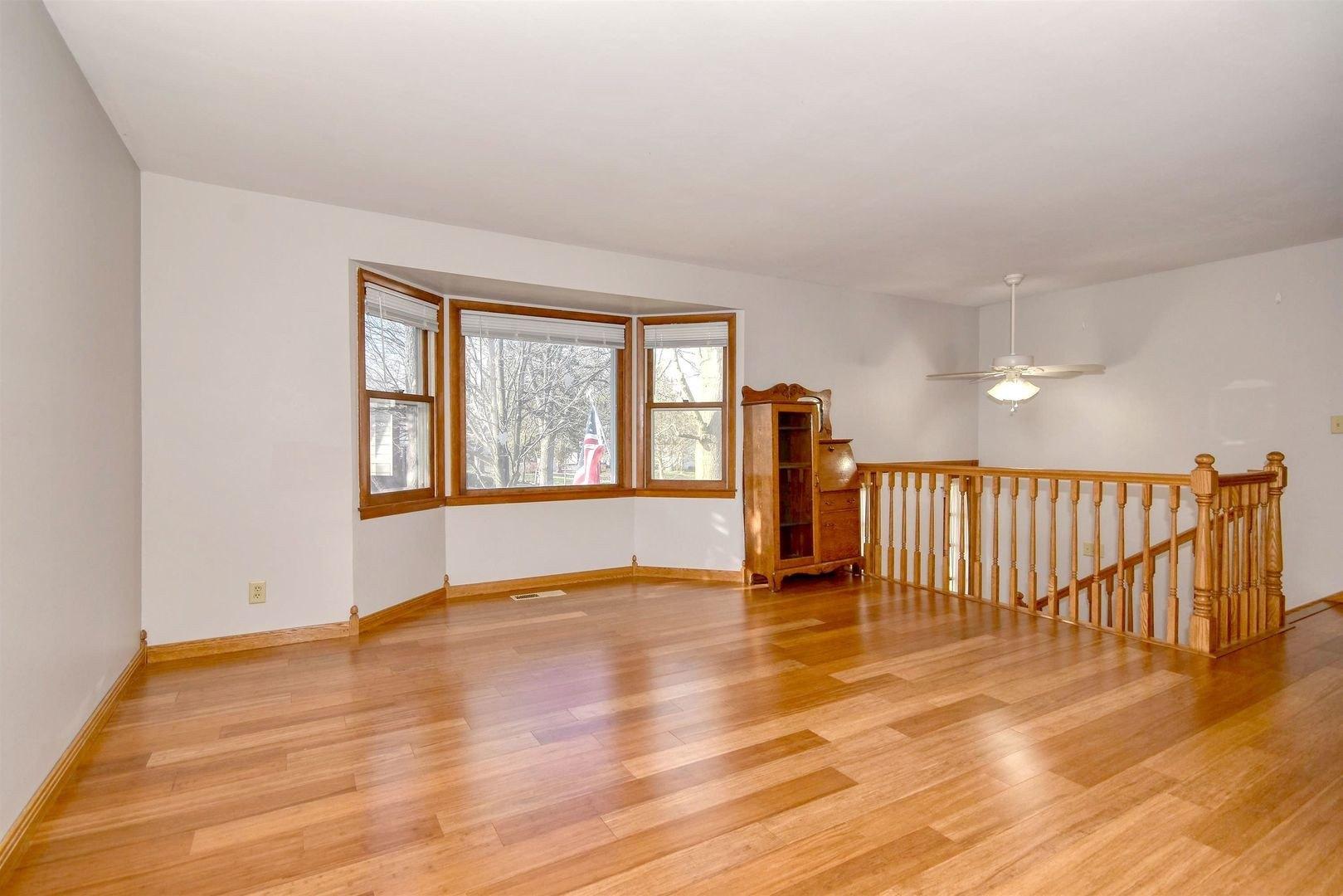Camelot Way, Bolingbrook, IL 60440