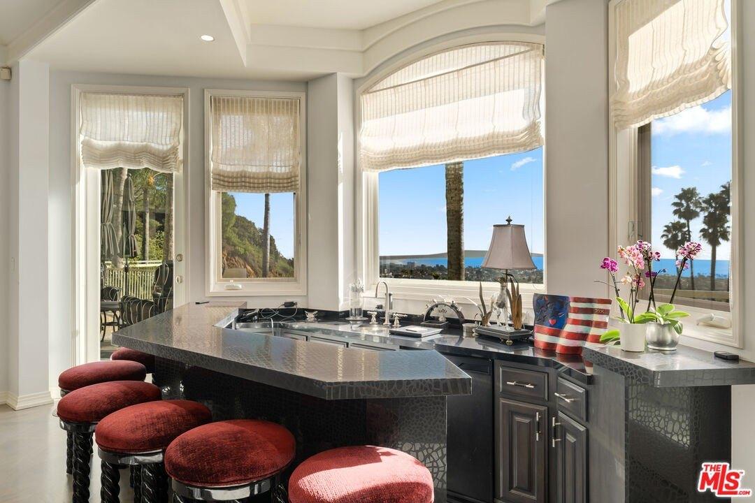 Las Pulgas Rd, Pacific Palisades, CA 90272