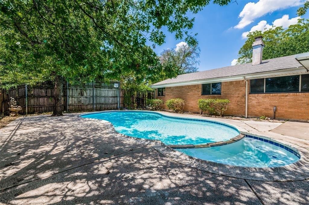 Bradford Pl, Fort Worth, TX 76112