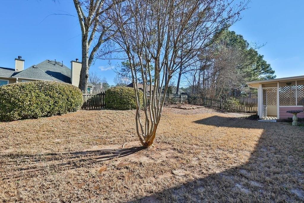 Carriage Park Ln, Johns Creek, GA 30097