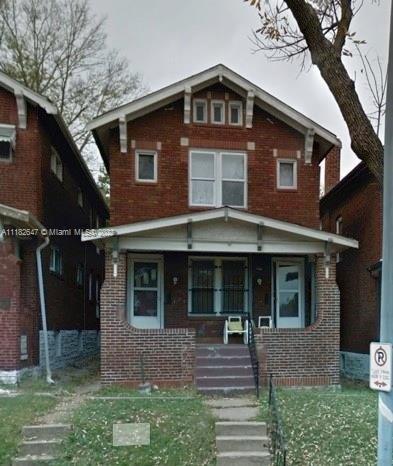 Richard Pl, Saint Louis, MO 63115