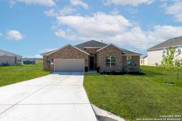 Willow Oak Trl, Floresville, TX 78114