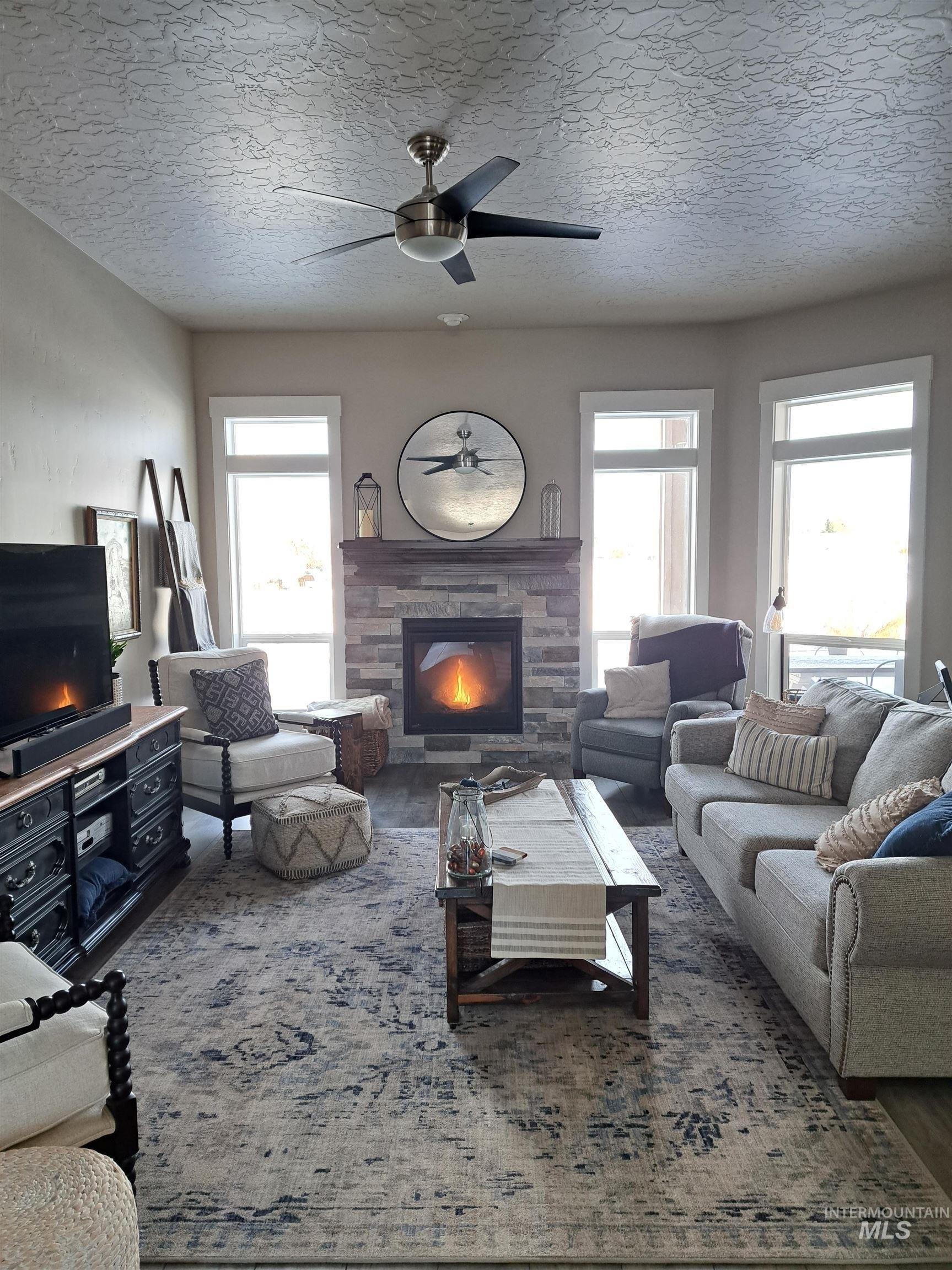 E Onyx Ct, Nampa, ID 83686