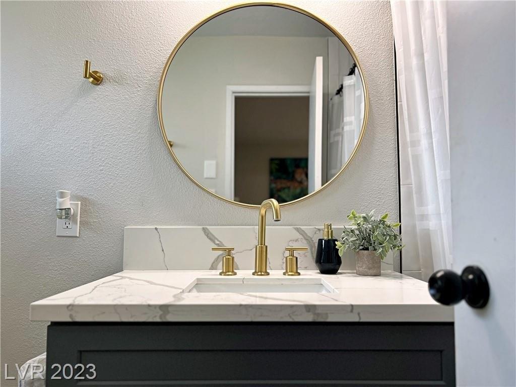E Saint Louis Ave, Las Vegas, NV 89104