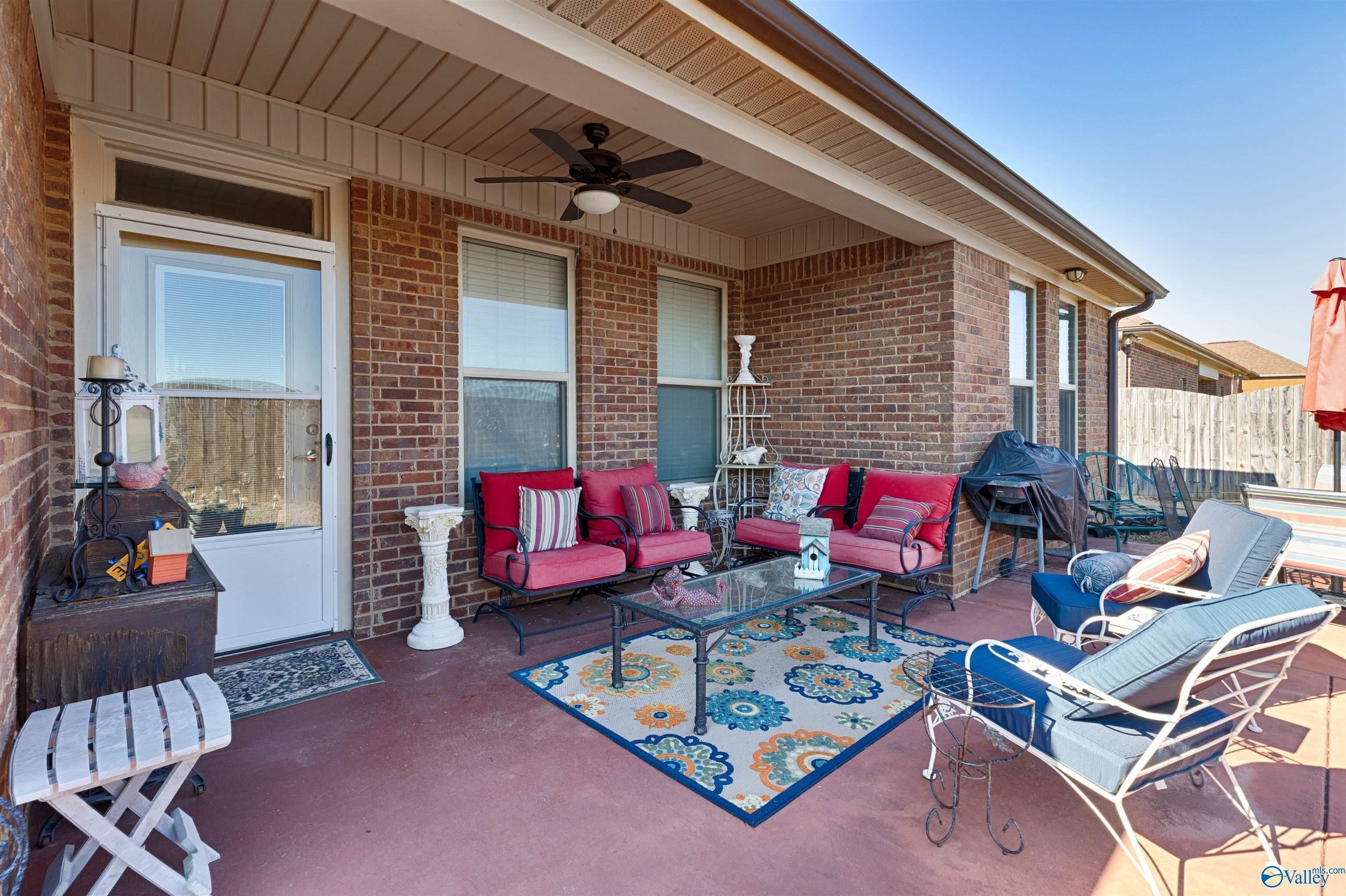 Landview Ln, Athens, AL 35613