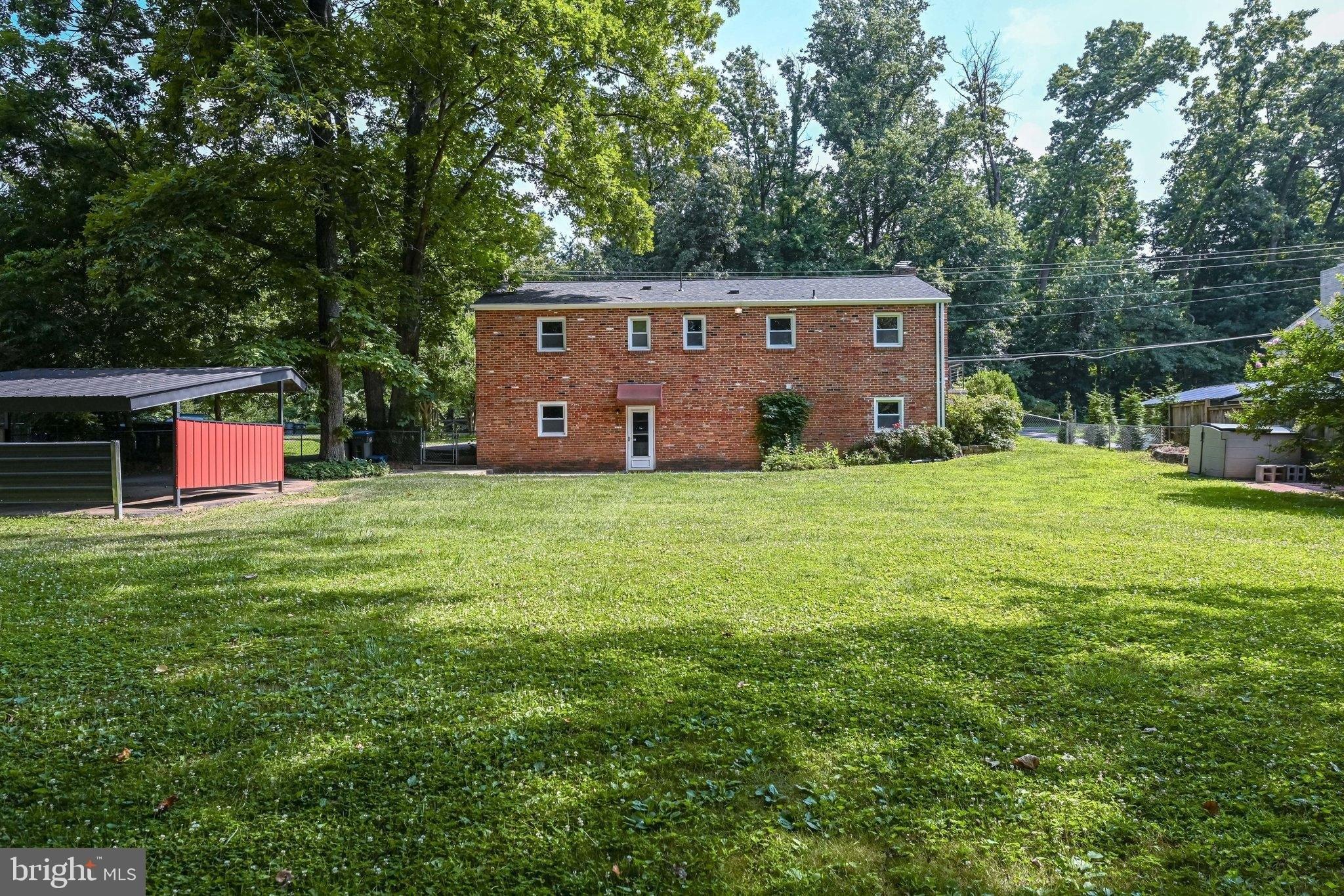 Waples Mill Rd, Oakton, VA 22124