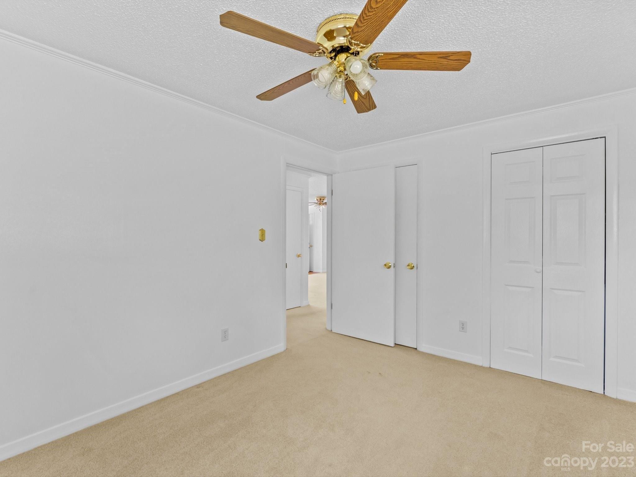 Hillside Dr, Newton, NC 28658