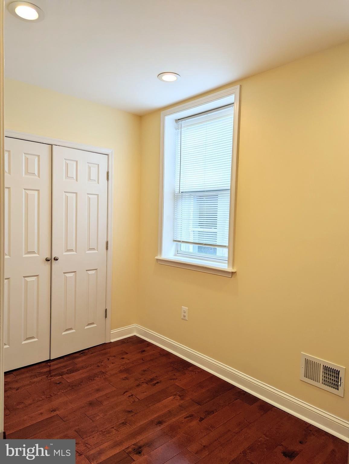 Snyder Ave, Philadelphia, PA 19148