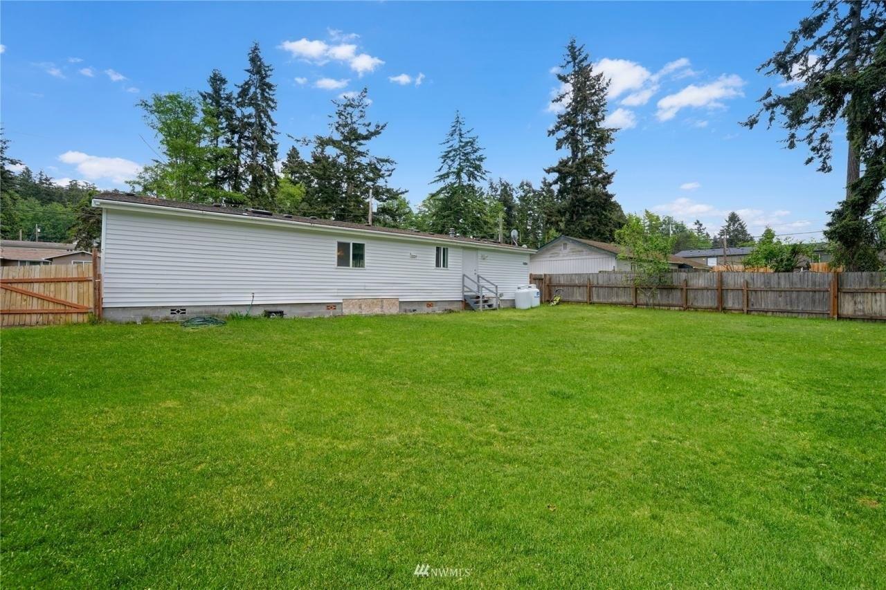Northgate Dr, Oak Harbor, WA 98277