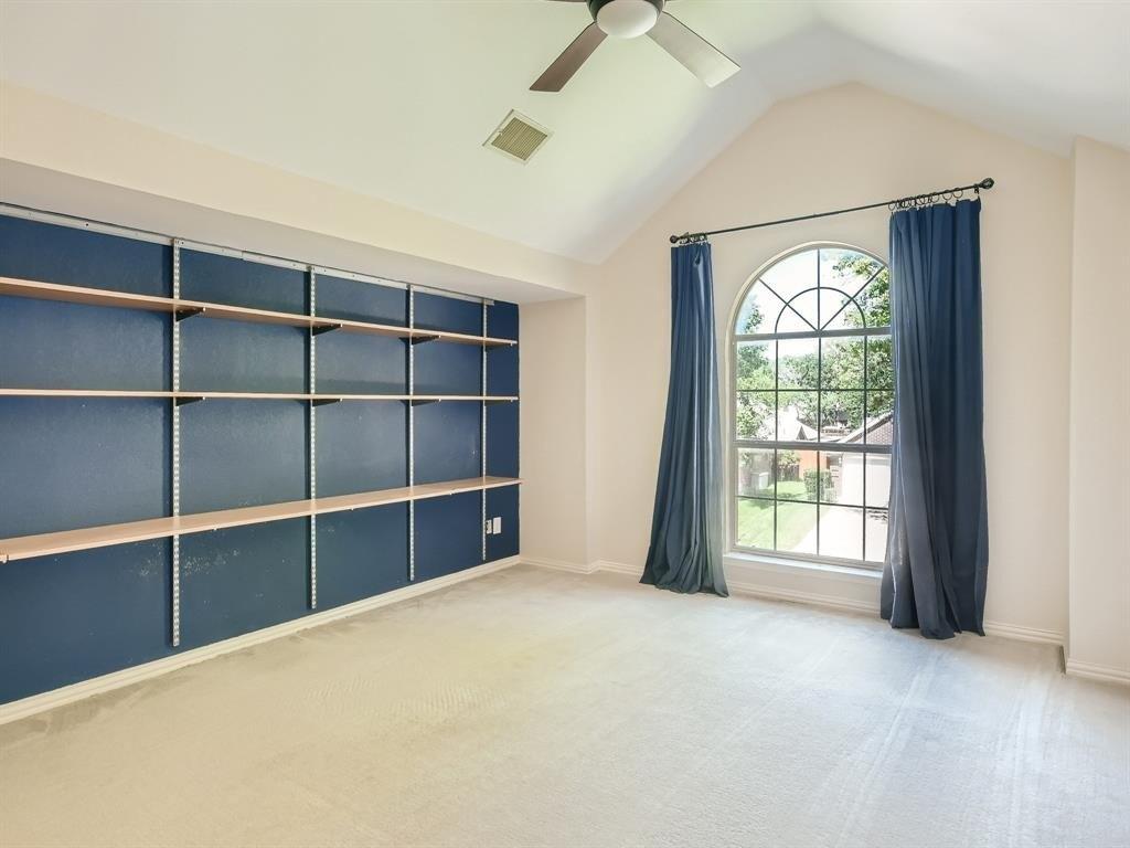 Paloma Way, Arlington, TX 76006