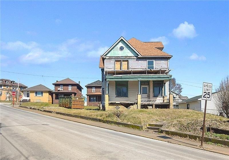 Harmony Ave, Rochester, PA 15074