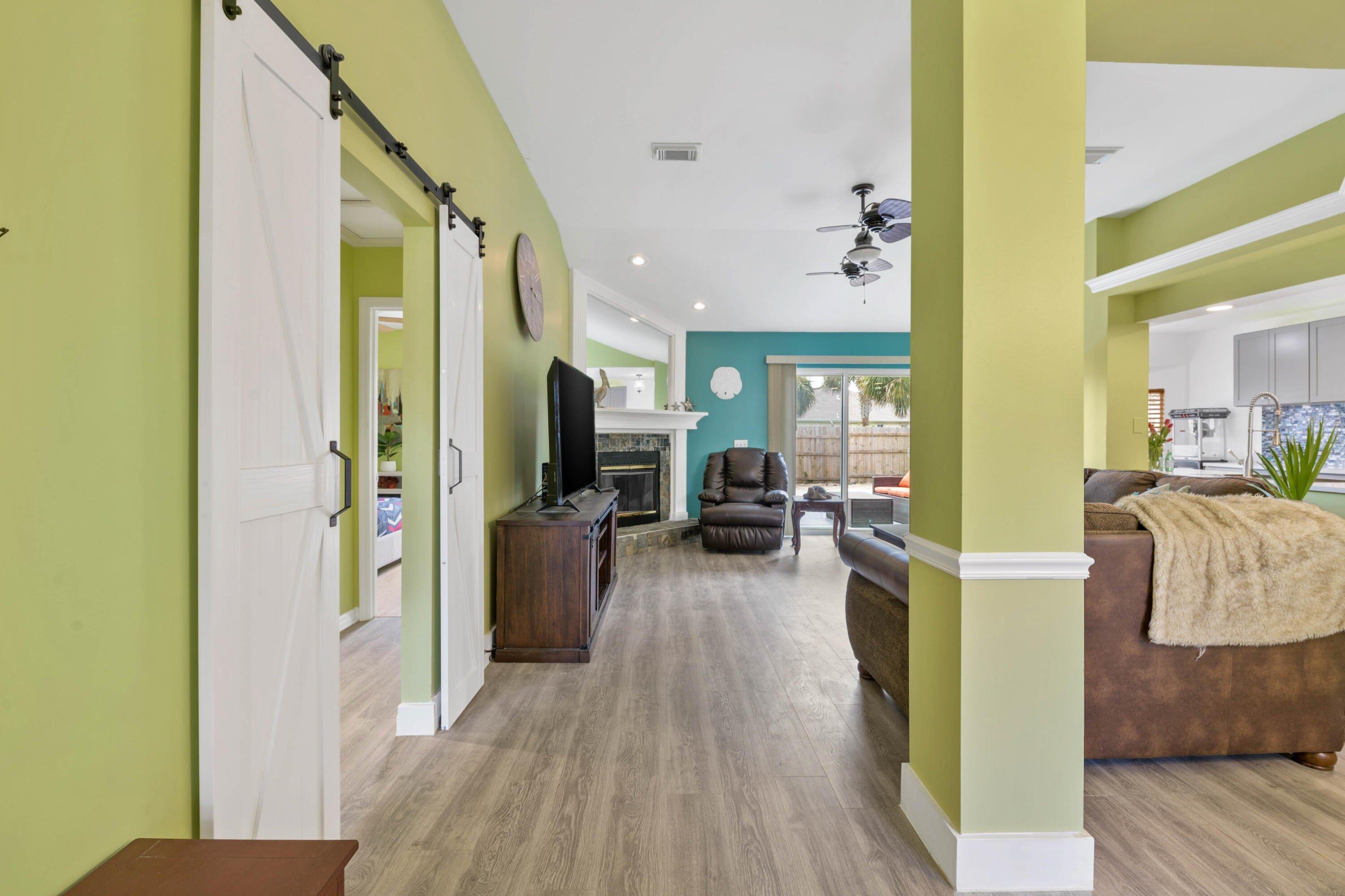 Bonaire Dr, Panama City Beach, FL 32413