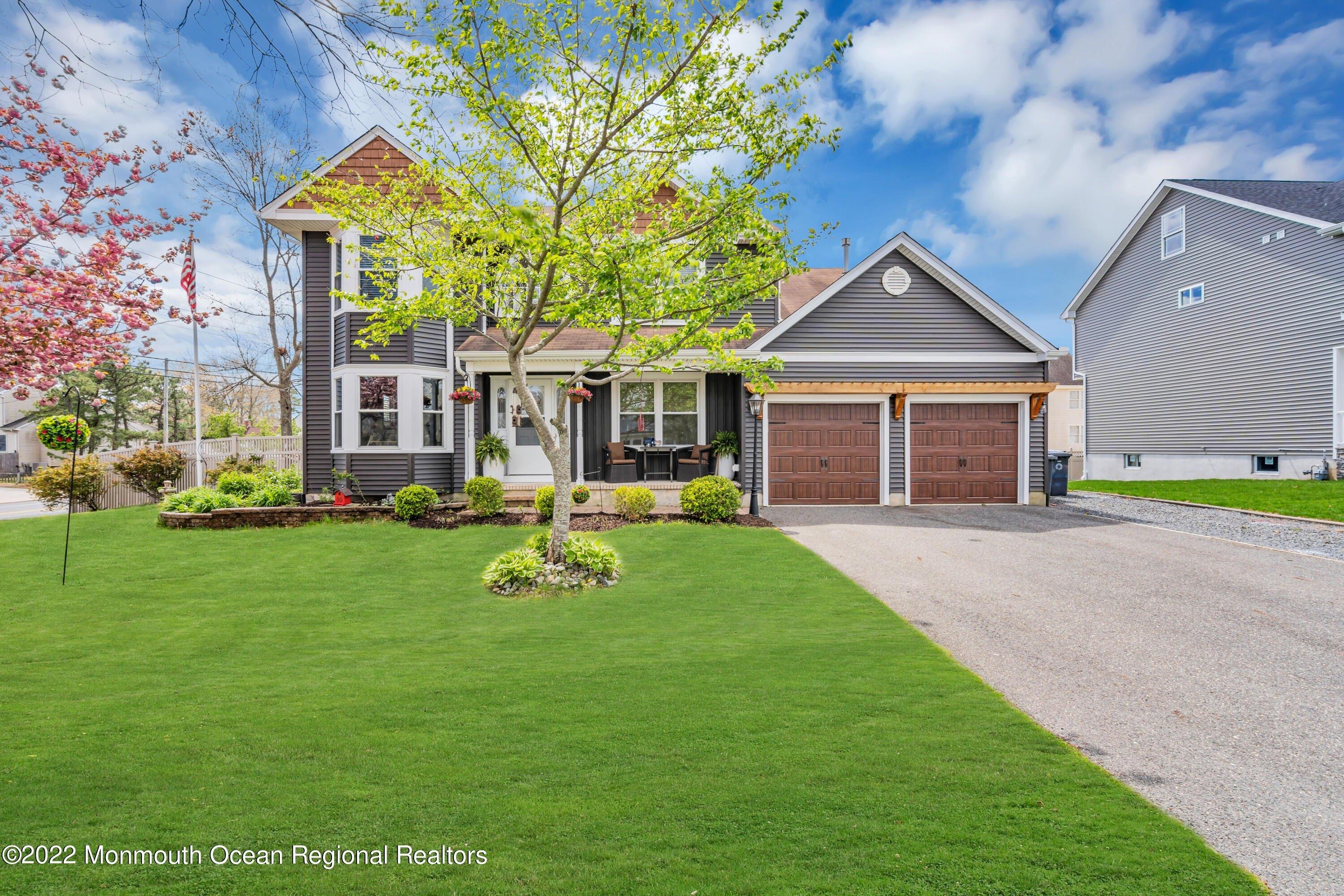 Cutter Ln, Manahawkin, NJ 08050