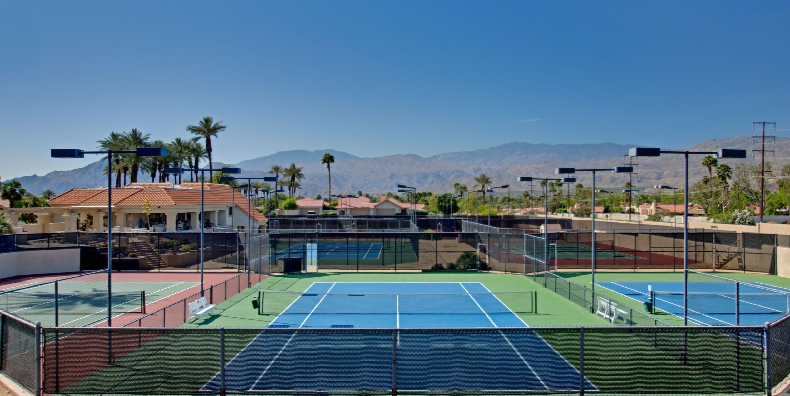 Acapulco Dr, Palm Desert, CA 92260