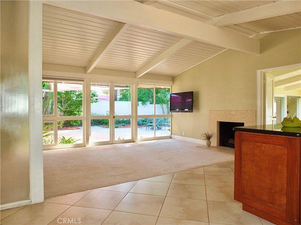 N Studebaker Rd, Long Beach, CA 90808