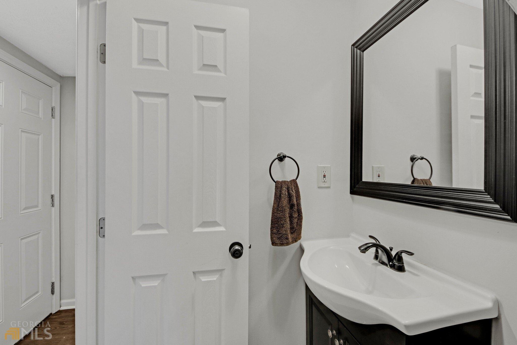 Salem Dr Ne, Marietta, GA 30062