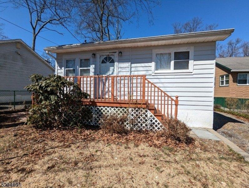 Northwestern Trl, Hopatcong, NJ 07843