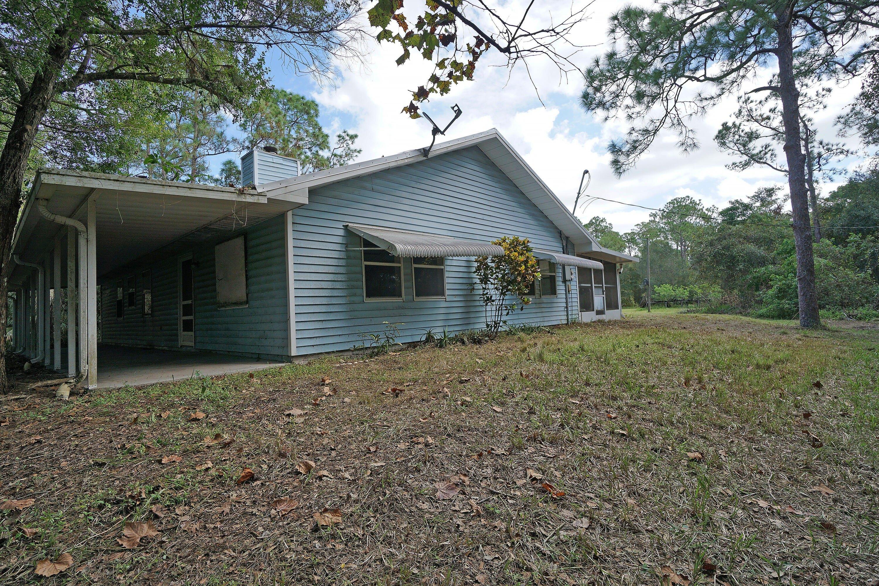 Ne 14th Ave, Okeechobee, FL 34972