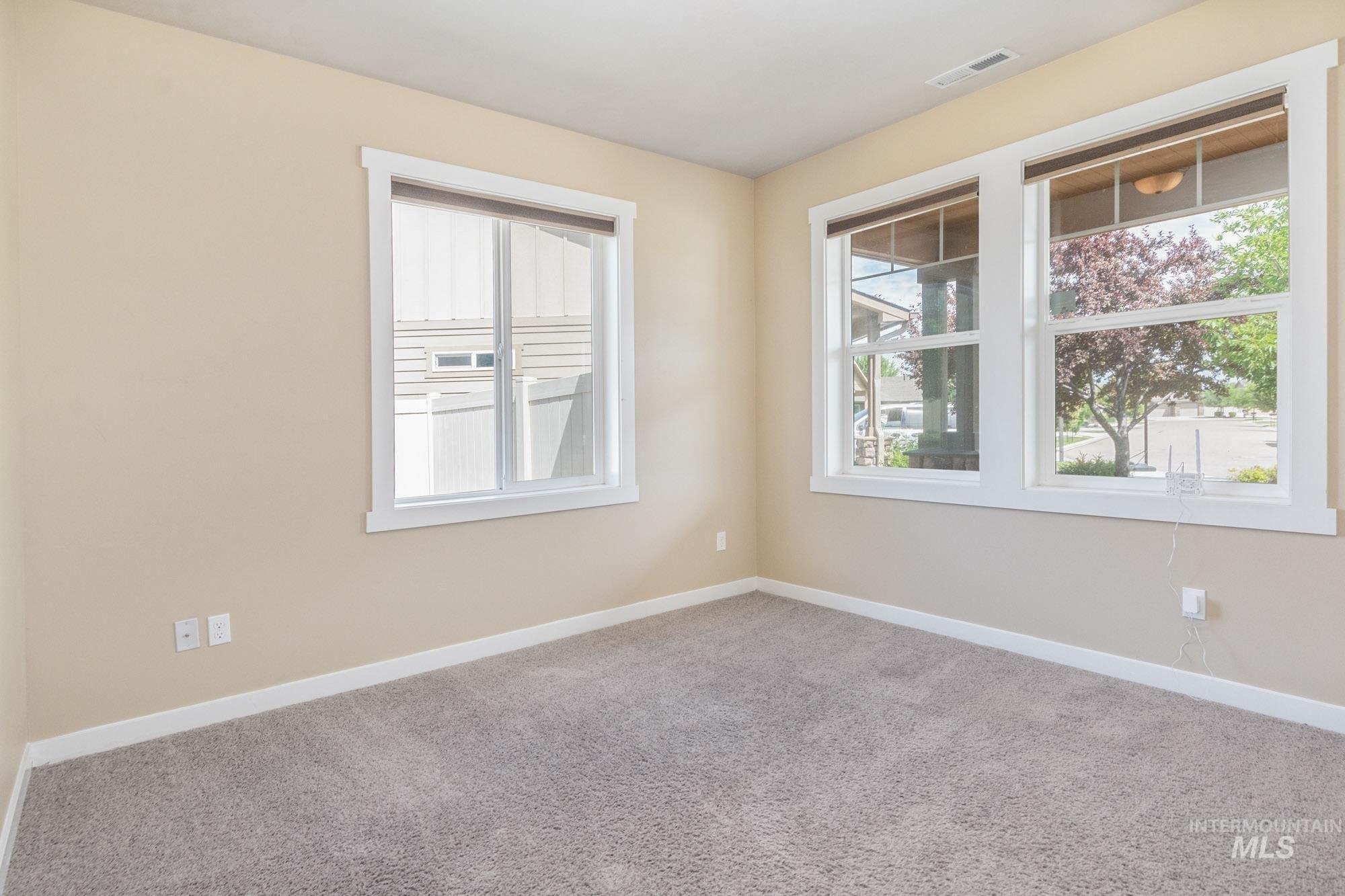 S Belknap Loop, Nampa, ID 83686