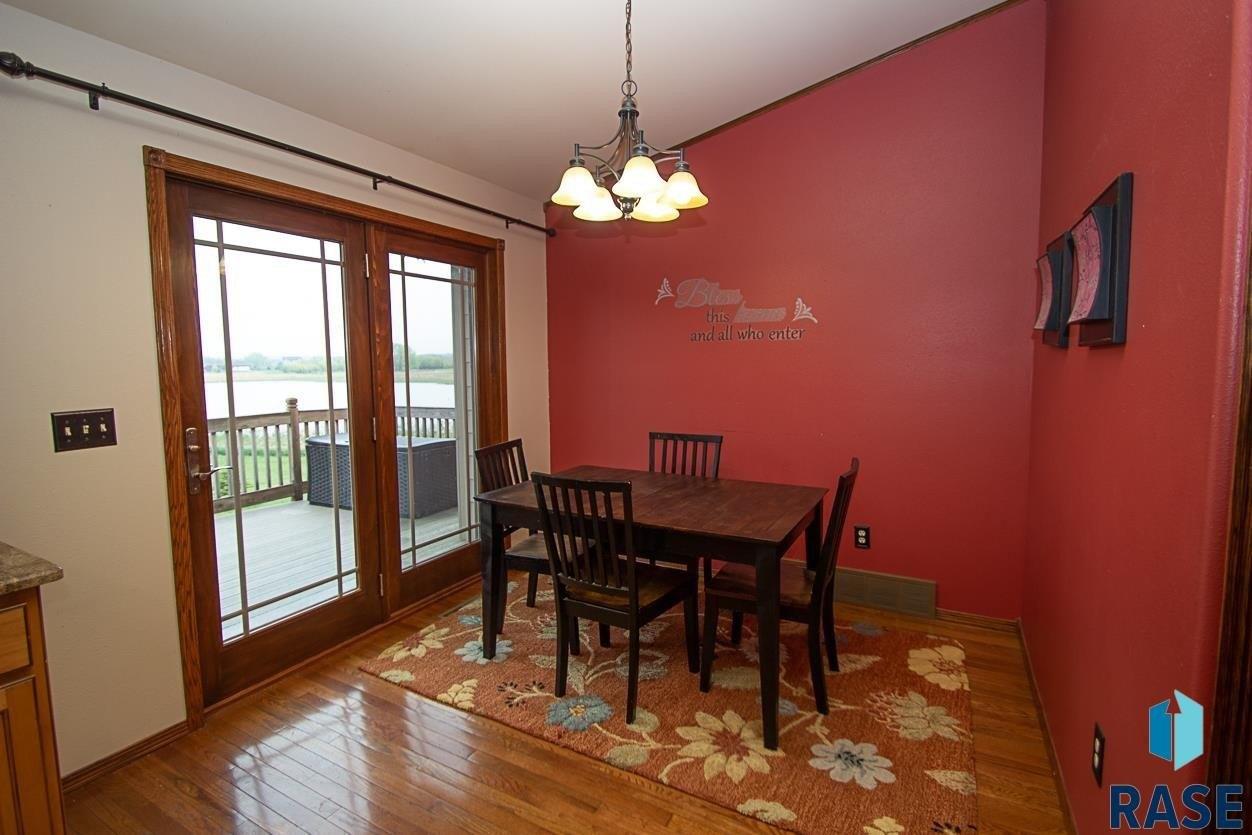 Round Lake Hills Dr, Wentworth, SD 57075