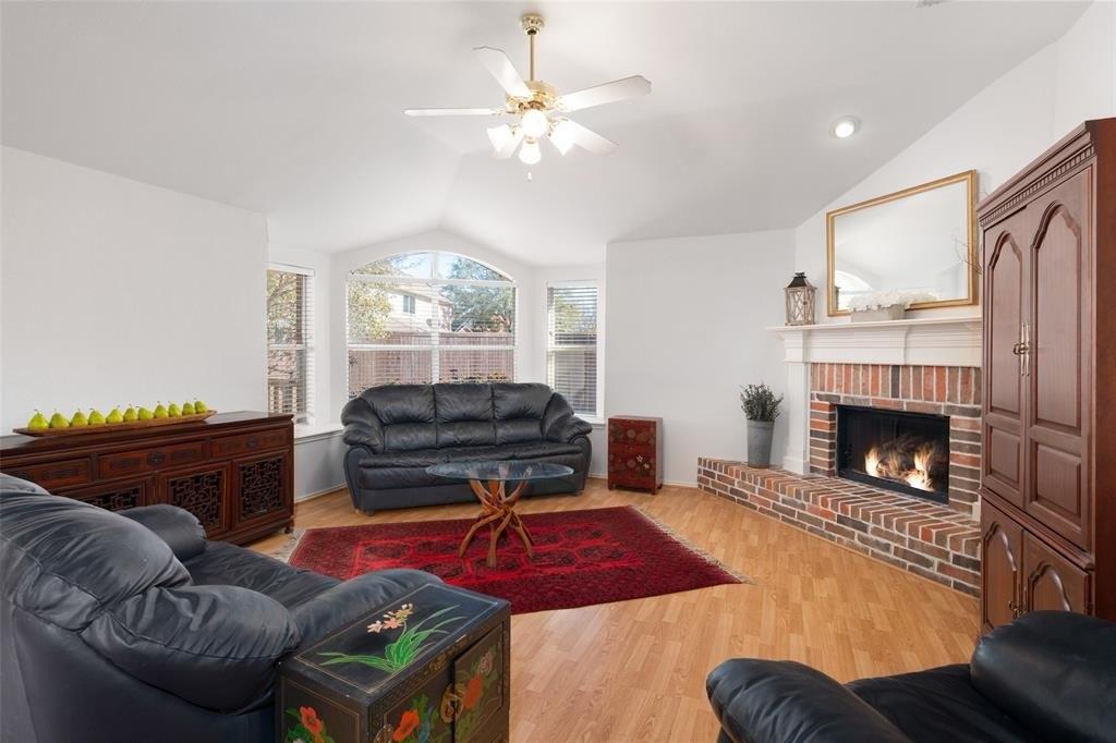 Downhill Ln, Mckinney, TX 75070