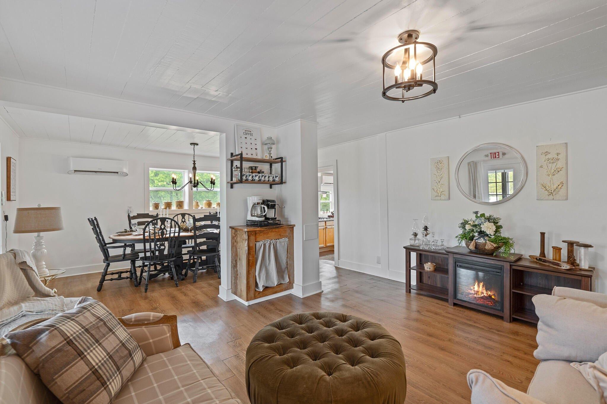 Memory Ln, Greeneville, TN 37743