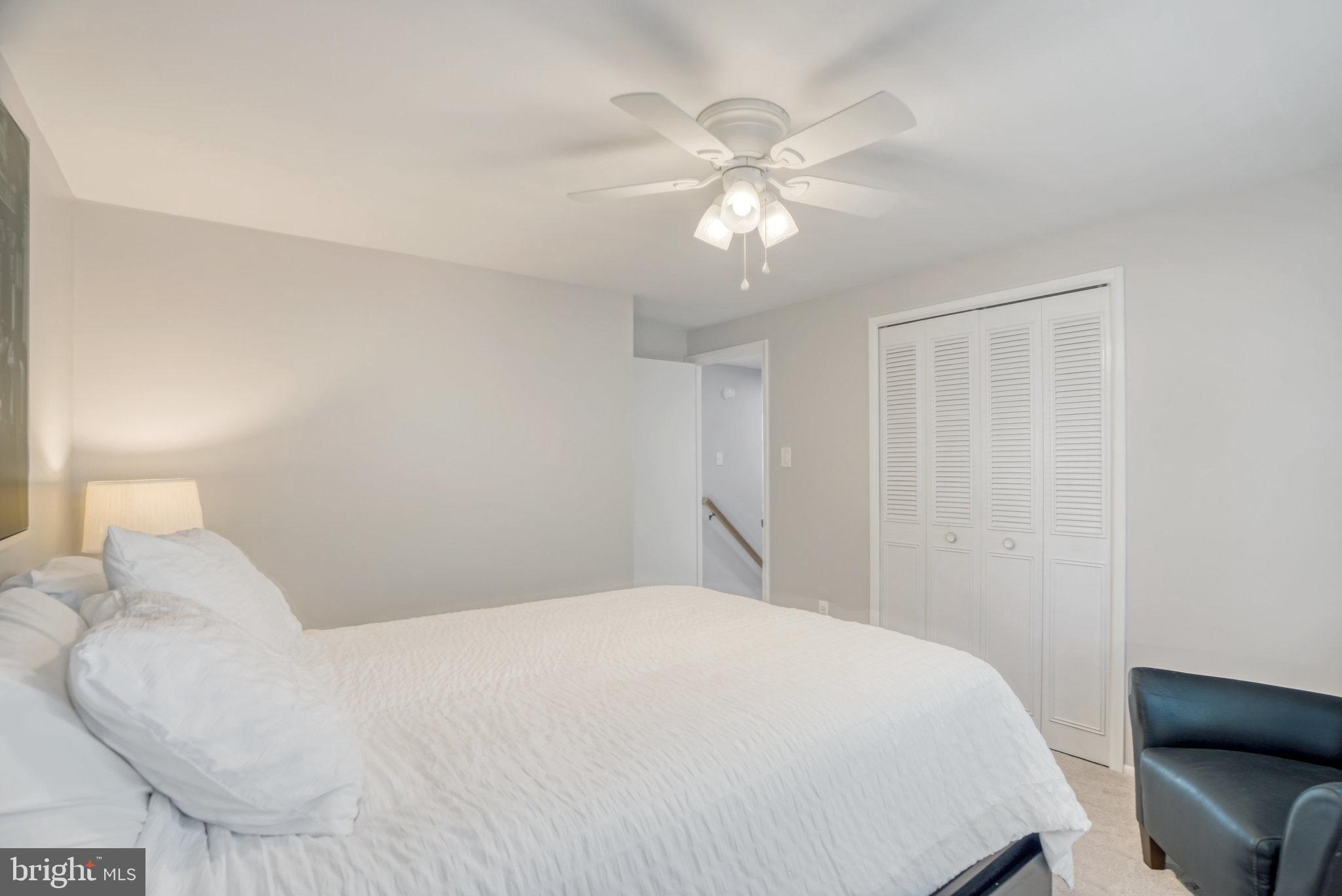 Pavilion Ln, Fairfax, VA 22033