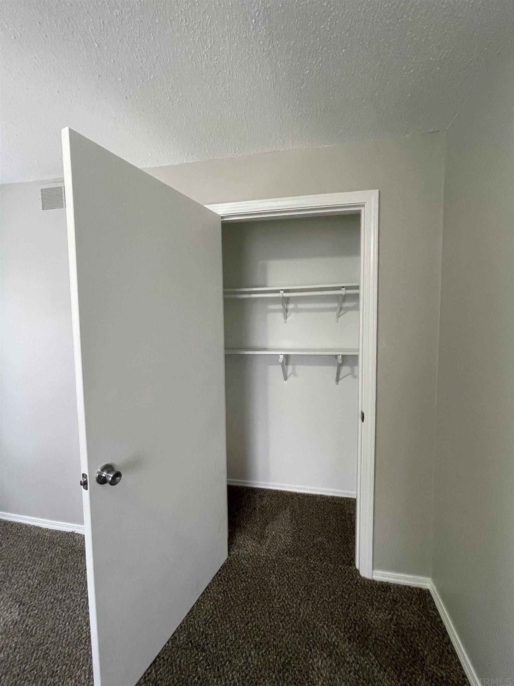 Eckart St, Fort Wayne, IN 46806