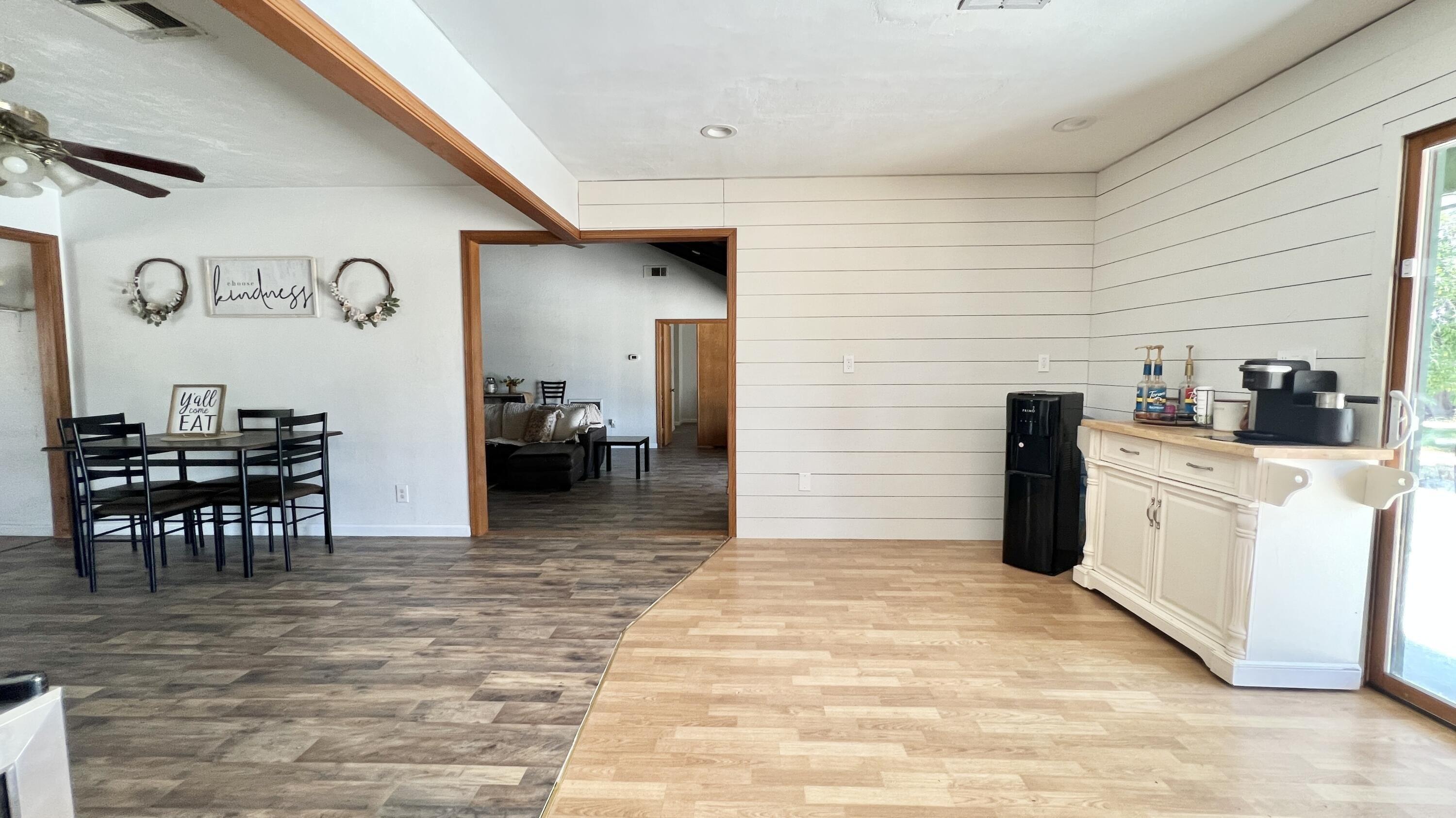 W Iris Ave, Visalia, CA 93277
