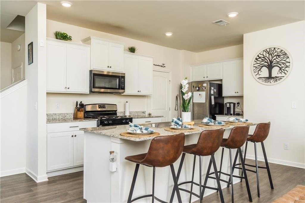 Aster Pl, Oakwood, GA 30566