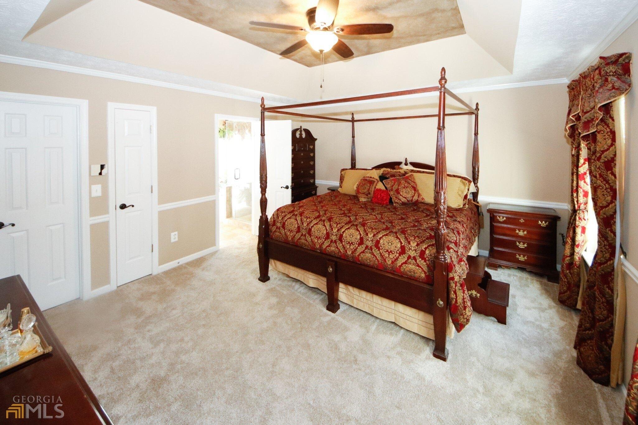 Stewart Lake Ct, Monroe, GA 30655