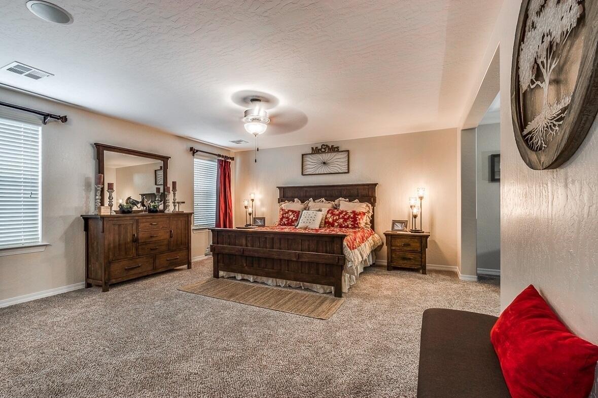 Noble Point St, Horizon City, TX 79928