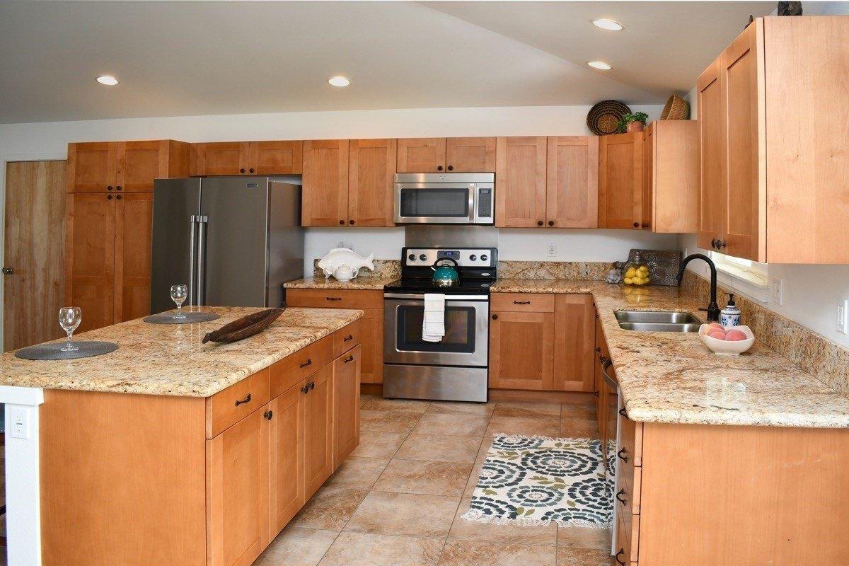 Kuuleialoha Cir, Kailua Kona, HI 96740