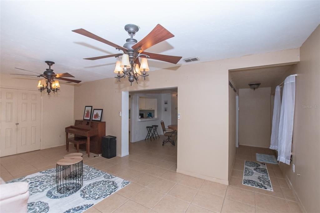 Highland Dr, Lake Wales, FL 33898