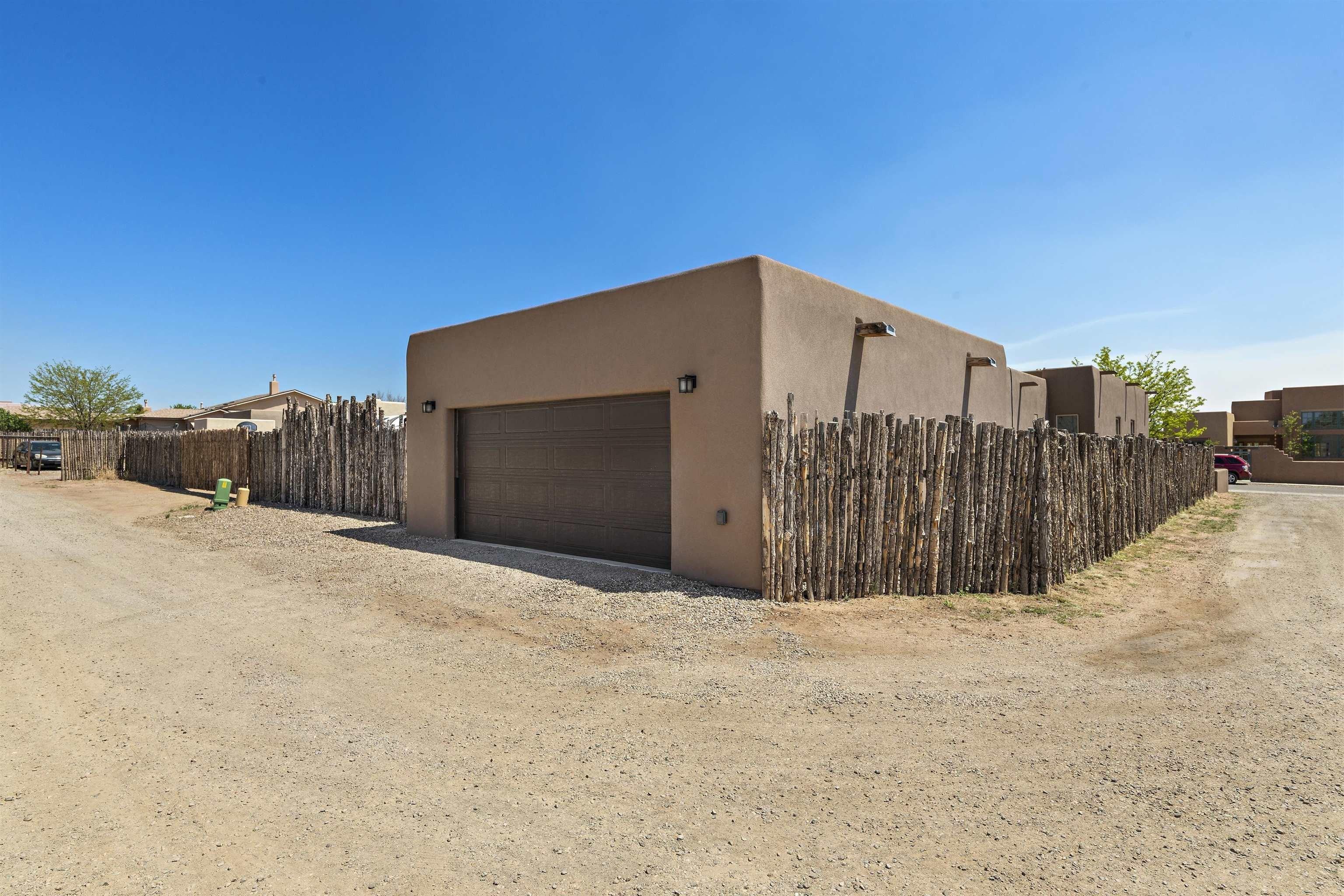 Craftsman Rd, Santa Fe, NM 87508