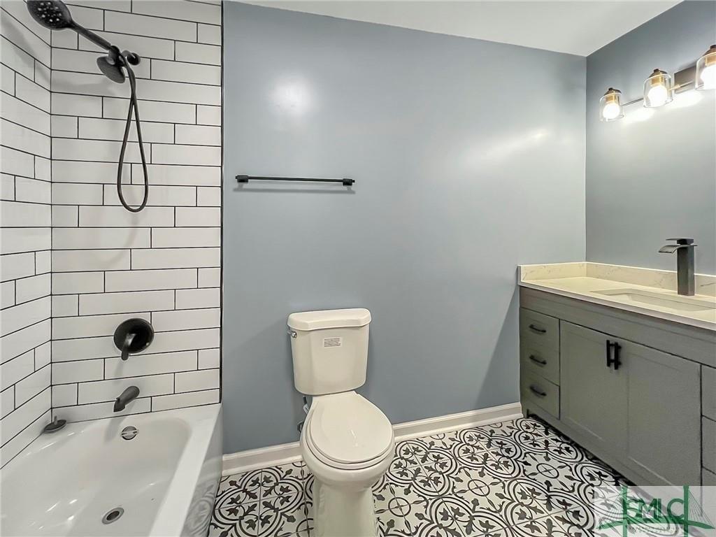 Varn Dr, Savannah, GA 31405