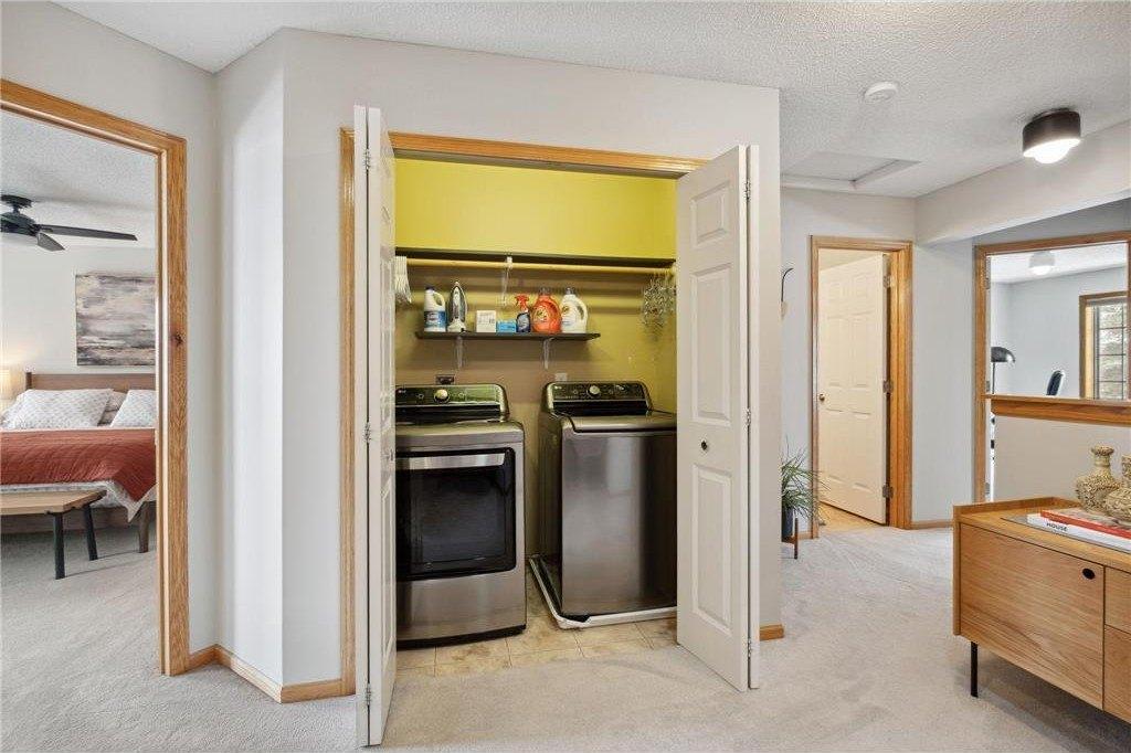 Newton Ave Se, Watertown, MN 55388