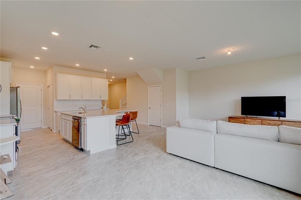 Blistering Way, Lake Worth, FL 33467