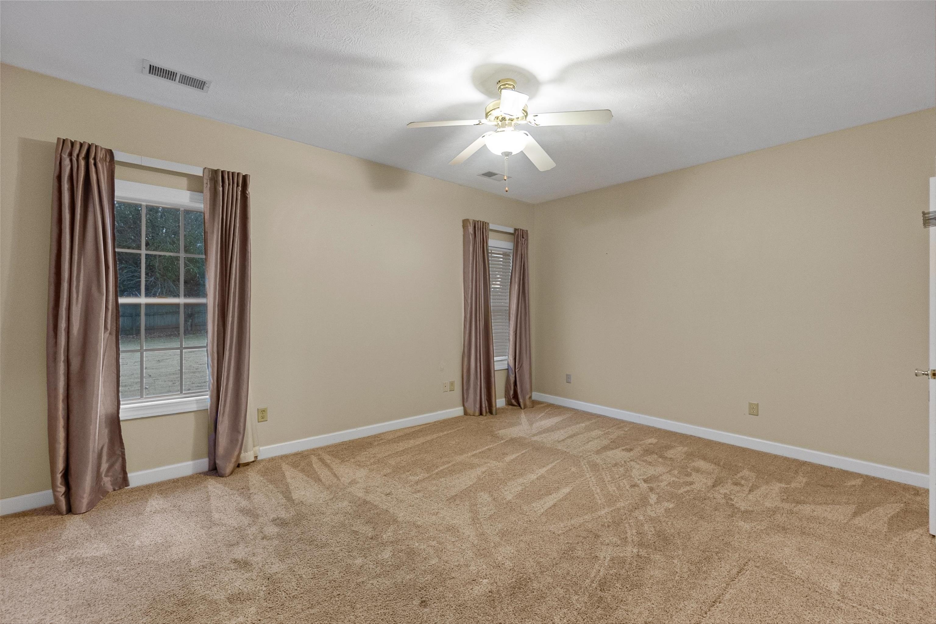 Walnut Creek Dr, Jackson, TN 38305