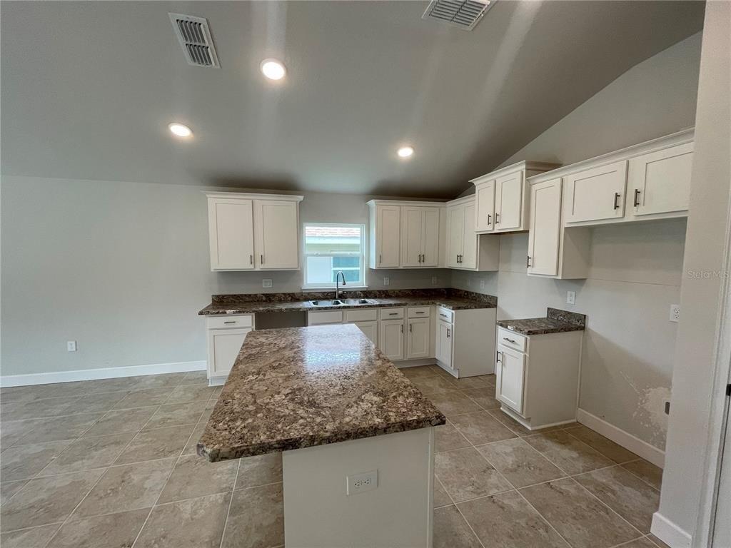 Krenson Bay Loop, Winter Haven, FL 33881