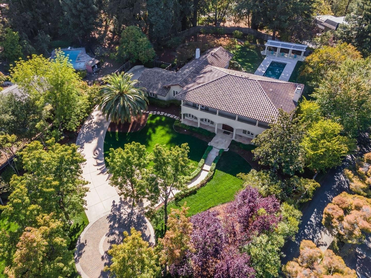 Hume Dr, Saratoga, CA 95070